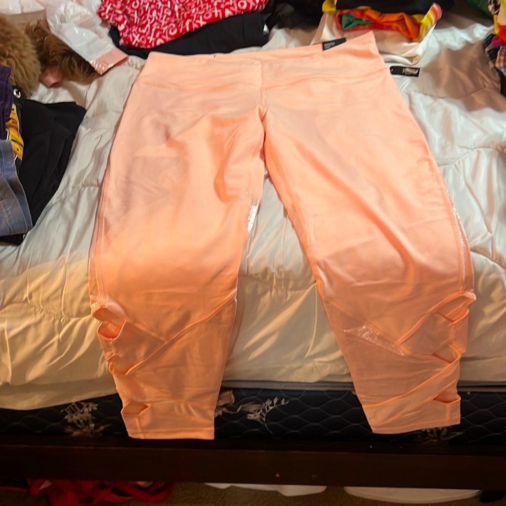 NWT Victoria’s Secret leggings